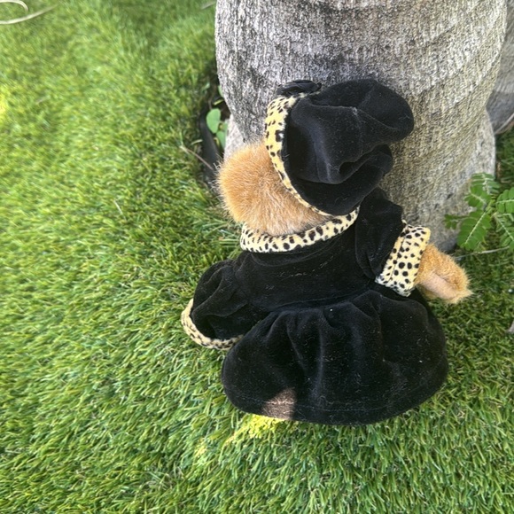 This Boyds Bears plush bear - Picture 3 of 4